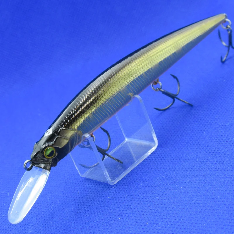 Budget-Friendly Fishing Lures-LEVEL MINNOW PLUS [Used]