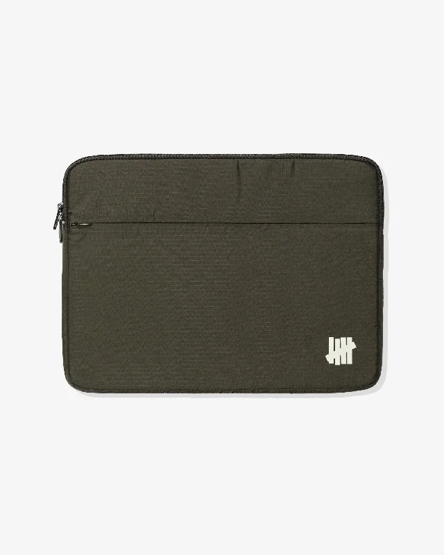 UNDEFEATED RIPSTOP LAPTOP SLEEVE - OLIVE